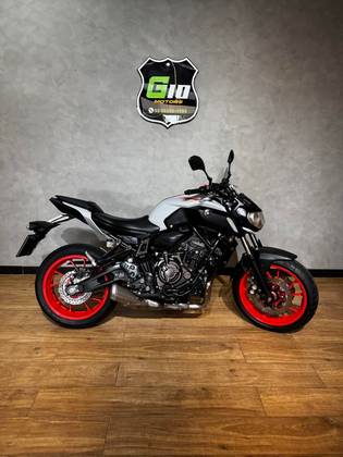 YAMAHA MT-07 ABS YAMAHA MT-07 ABS